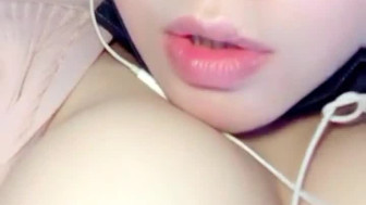 Webcam oriental chick GF woman aA
